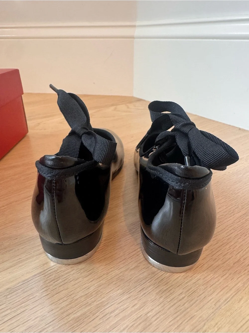 Capezio Black Patent Tap Shoes with Ribbon and snap closure -size 12.5